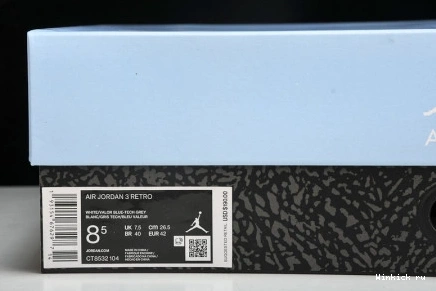 3 WHITE RETRO AIR JORDAN “UNC” 0823